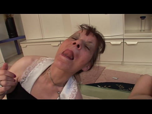 ❤️ Deux grands-mères et un grand-père font une partie à trois Porno beau at fr.com-pornzog.ru