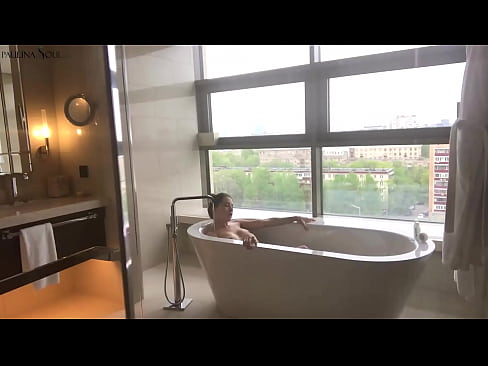 ❤️ Une énorme nana se branlant passionnément la chatte dans la salle de bains Porno beau at fr.com-pornzog.ru