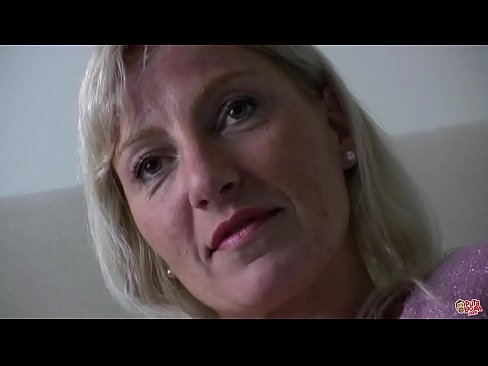 ❤️ La mère que nous avons tous baisée ... Madame, tenez-vous bien ! Porno beau at fr.com-pornzog.ru